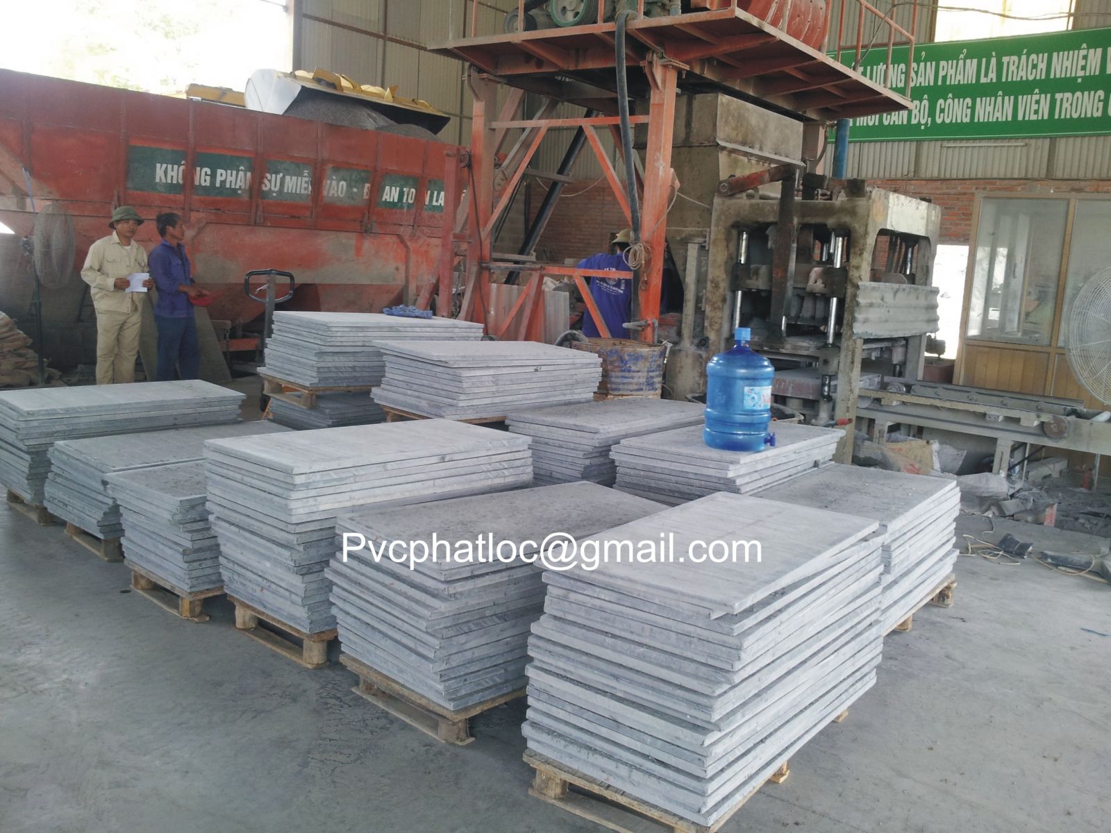 Khay PVC cho máy gạch không nung